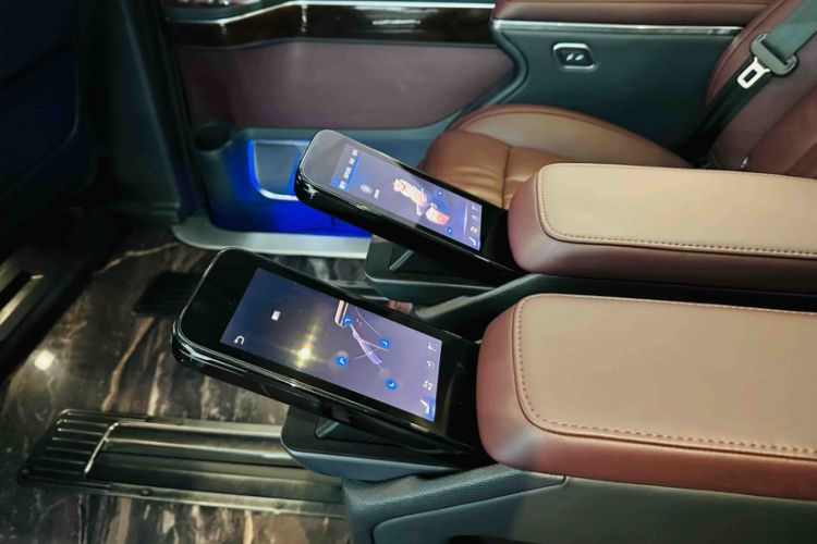 Used Hongqi HQ9 2023 2.0T Smart Connect Flagship Edition Interior 9