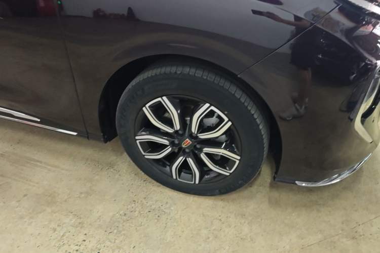 Used Hongqi HQ9 2023 2.0T Smart Connect Flagship Edition Left Front Wheel Hub