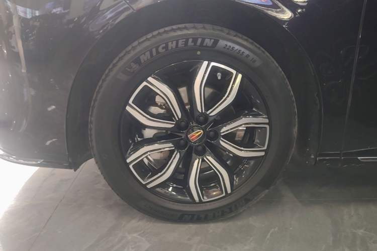 Used Hongqi HQ9 2023 2.0T Smart Connect Flagship Edition Left Front Wheel Hub