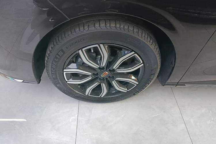 Used Hongqi HQ9 2023 2.0T Smart Connect Flagship Edition Left Front Wheel Hub