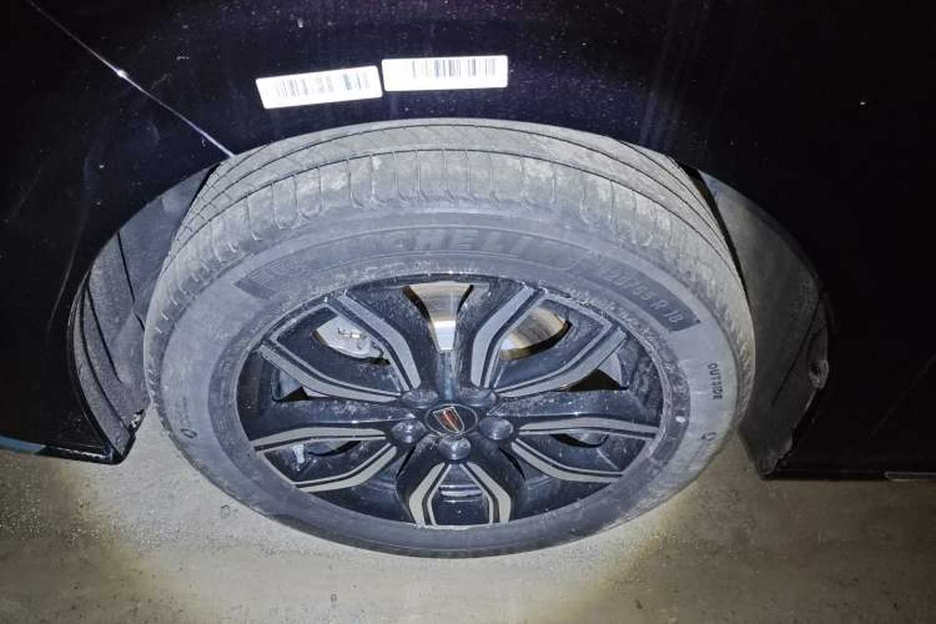 Used Hongqi HQ9 2023 2.0T Smart Connect Flagship Edition Left Front Wheel Hub