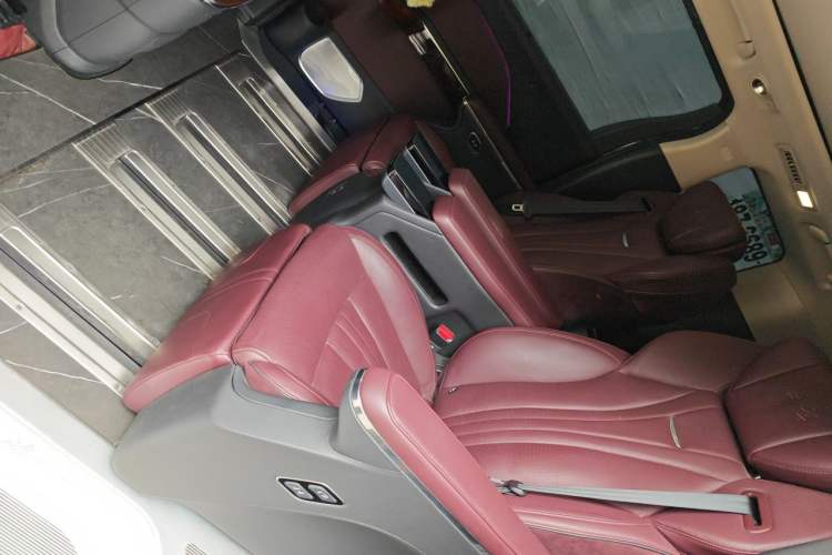 Used Hongqi HQ9 2023 2.0T Smart Connect Flagship Edition Left Rear Seat
