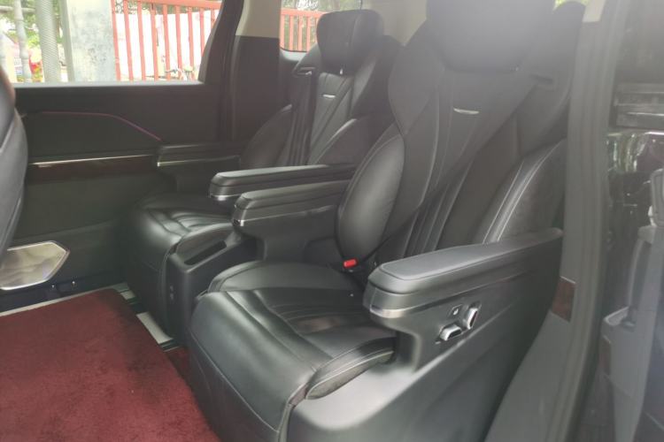 Used Hongqi HQ9 2023 2.0T Smart Connect Flagship Edition Left Rear Seat