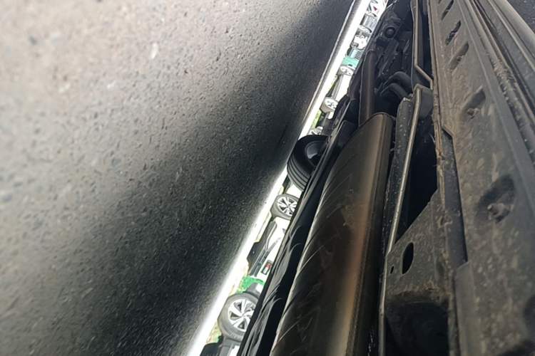Used Hongqi HQ9 2023 2.0T Smart Connect Flagship Edition Left Side Sill