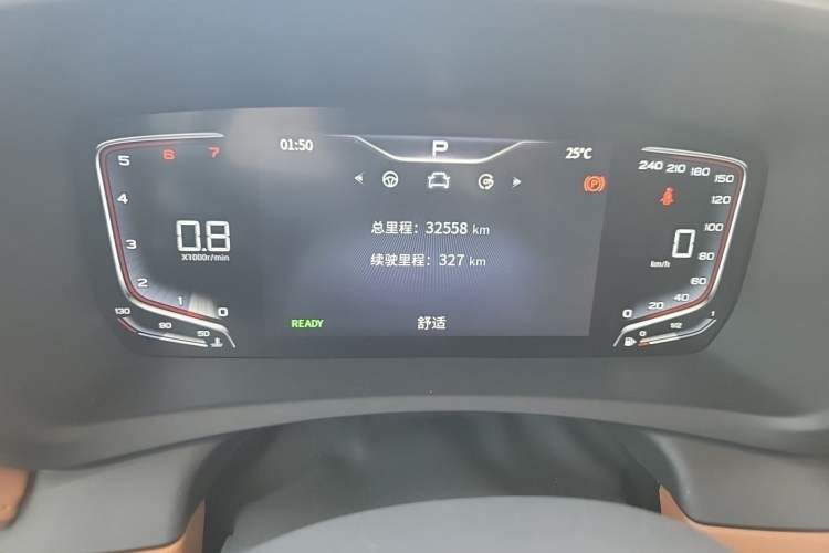 Used Hongqi HQ9 2023 2.0T Smart Connect Flagship Edition Odometer Close Up