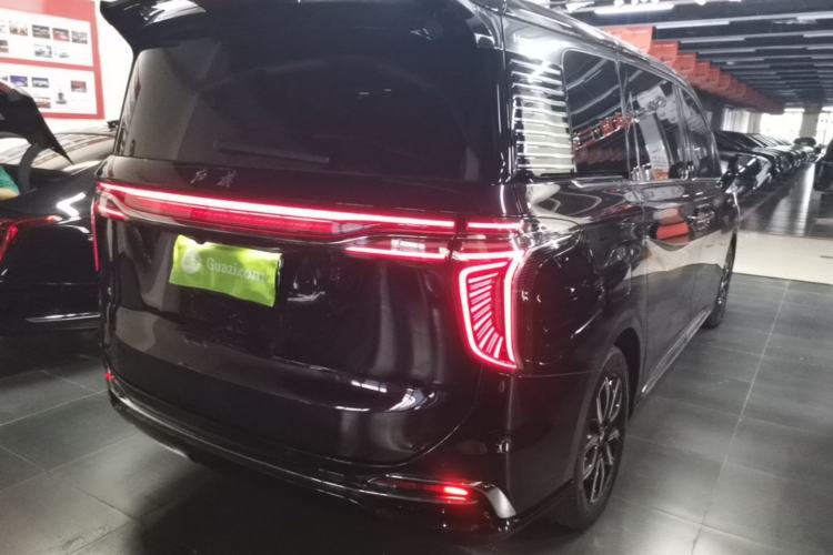 Used Hongqi HQ9 2023 2.0T Smart Connect Flagship Edition Rear Right 45 Deg