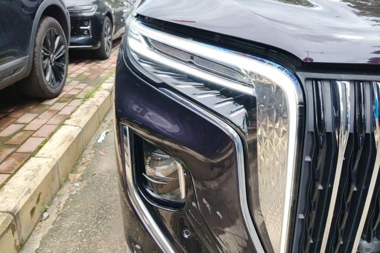 Used Hongqi HQ9 2023 2.0T Smart Connect Flagship Edition Right Front Headlight