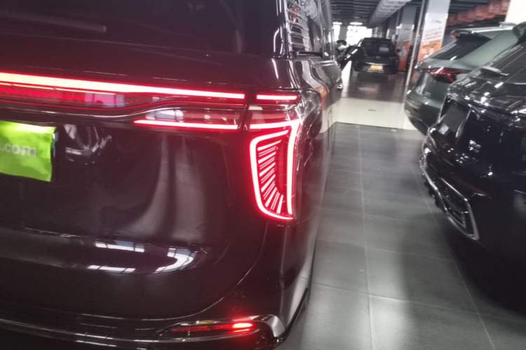 Used Hongqi HQ9 2023 2.0T Smart Connect Flagship Edition Right Rear Taillight