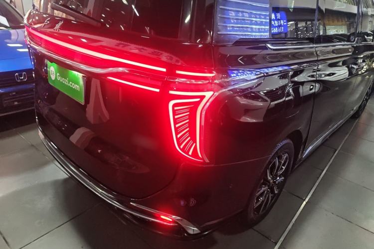 Used Hongqi HQ9 2023 2.0T Smart Connect Flagship Edition Right Rear Taillight