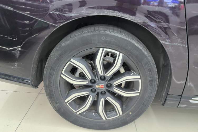 Used Hongqi HQ9 2023 2.0T Smart Connect Flagship Edition Right Rear Wheel Hub