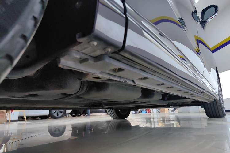 Used Hongqi HQ9 2023 2.0T Smart Connect Flagship Edition Right Side Sill
