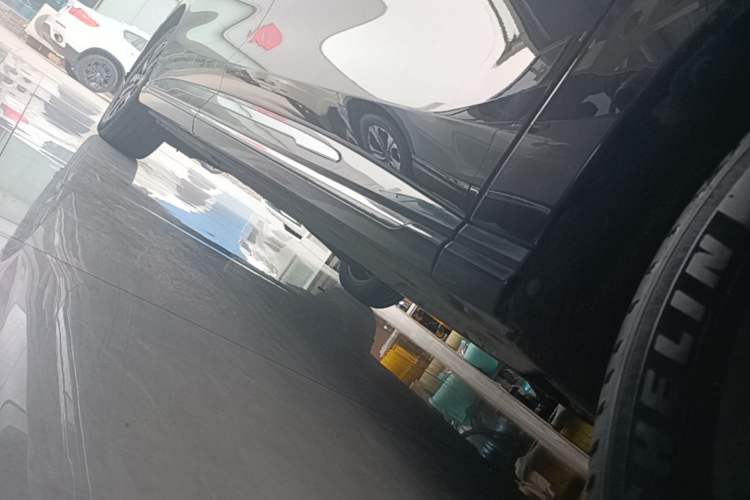 Used Hongqi HQ9 2023 2.0T Smart Connect Flagship Edition Right Side Sill