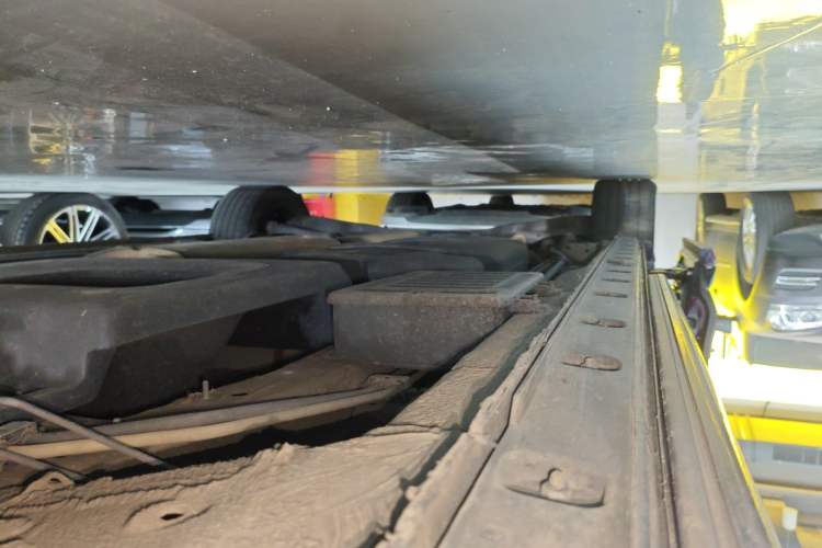 Used Hongqi HQ9 2023 2.0T Smart Connect Flagship Edition Right Side Sill