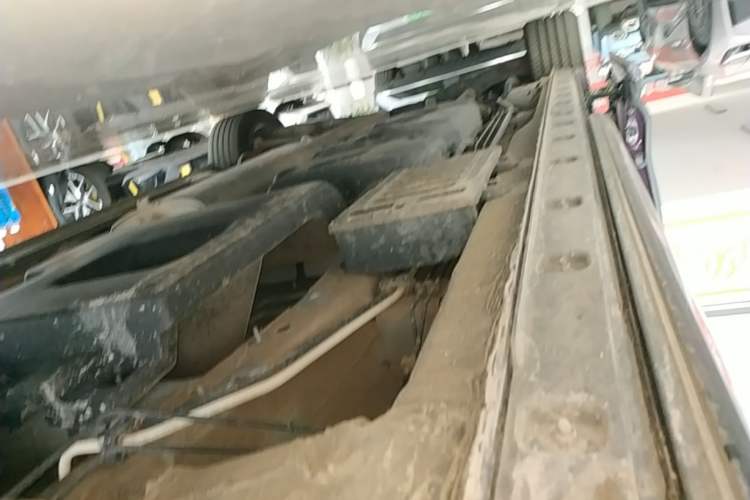 Used Hongqi HQ9 2023 2.0T Smart Connect Flagship Edition Right Side Sill