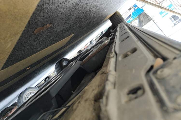 Used Hongqi HQ9 2023 2.0T Smart Connect Flagship Edition Right Side Sill