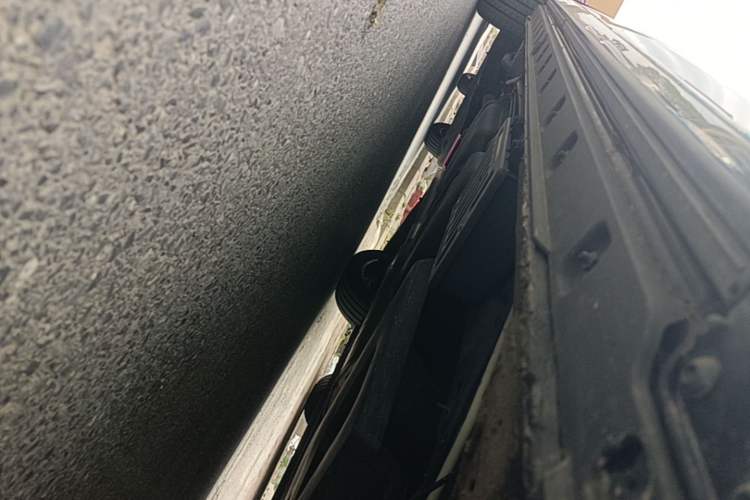 Used Hongqi HQ9 2023 2.0T Smart Connect Flagship Edition Right Side Sill