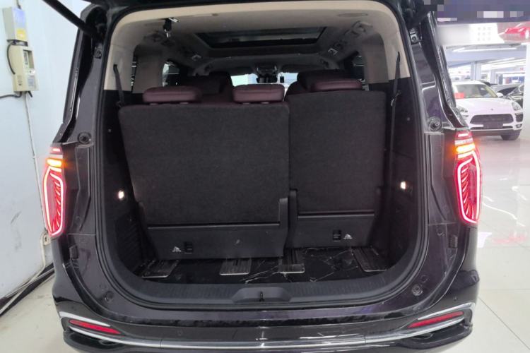Used Hongqi HQ9 2023 2.0T Smart Connect Flagship Edition Trunk
