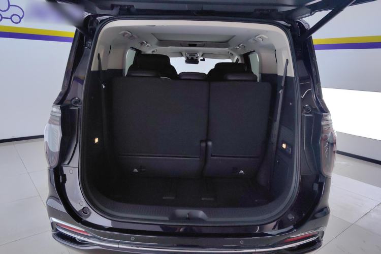 Used Hongqi HQ9 2023 2.0T Smart Connect Flagship Edition Trunk