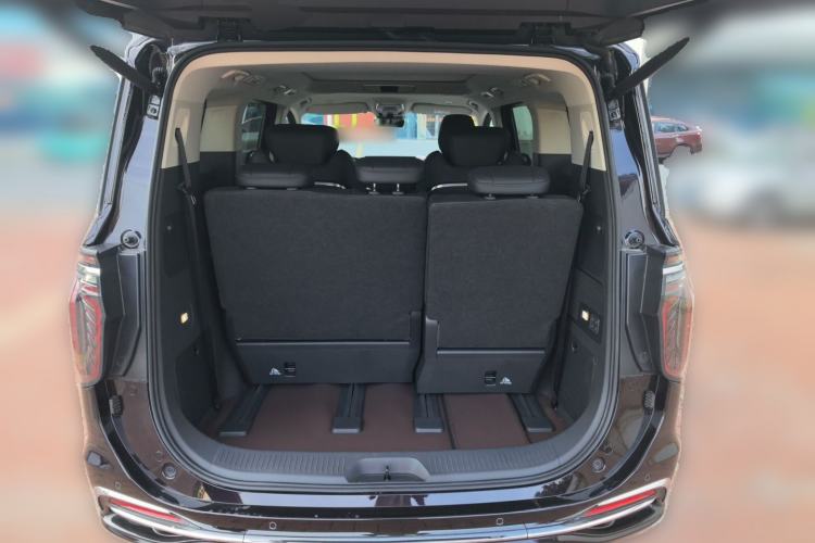 Used Hongqi HQ9 2023 2.0T Smart Connect Flagship Edition Trunk