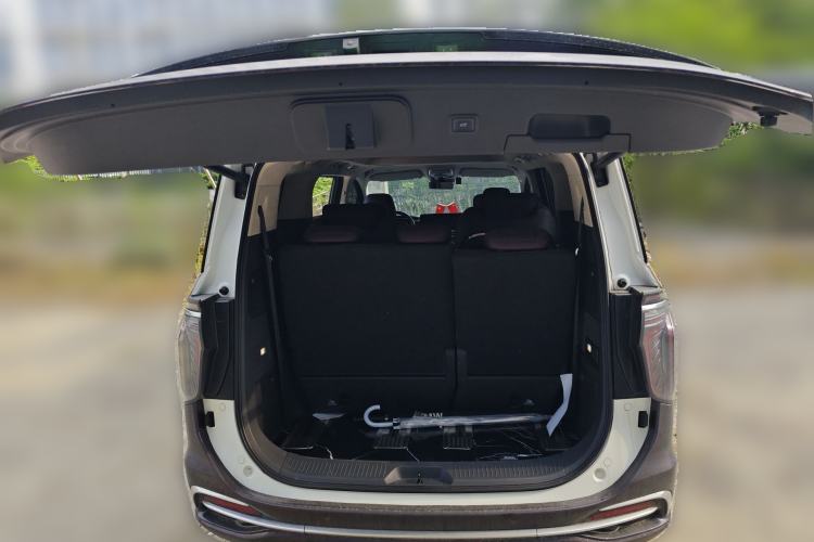 Used Hongqi HQ9 2023 2.0T Smart Connect Flagship Edition Trunk