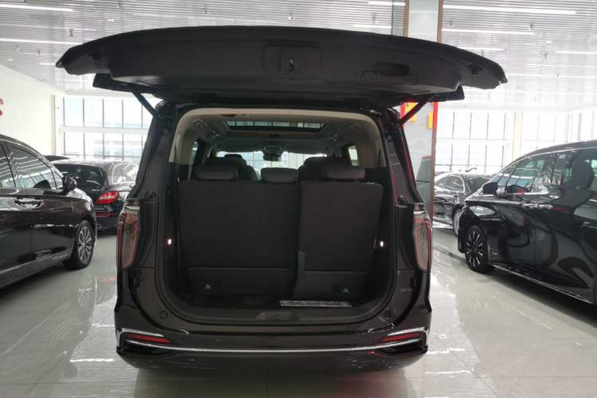 Used Hongqi HQ9 2023 2.0T Smart Connect Flagship Edition Trunk