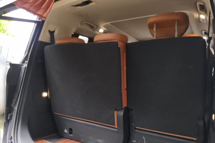 Used Hongqi HQ9 2023 2.0T Smart Connect Flagship Edition Trunk