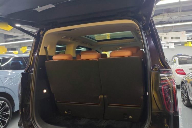 Used Hongqi HQ9 2023 2.0T Smart Connect Flagship Edition Trunk