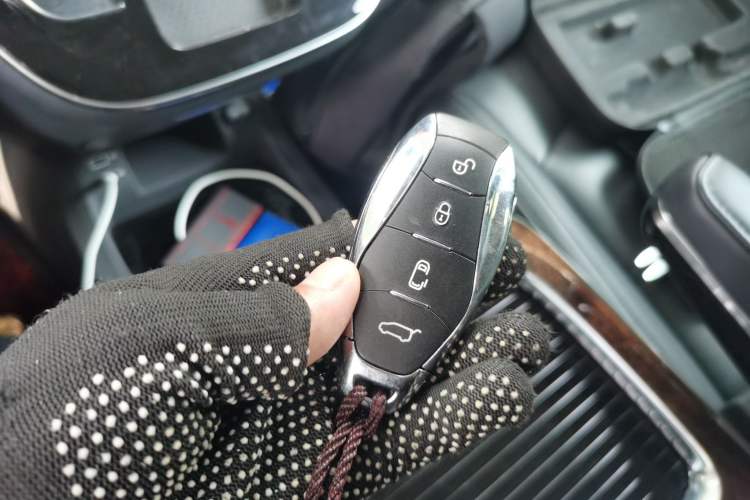 Used Hongqi HQ9 2023 2.0T Smart Connect Flagship Edition Vehicle Key