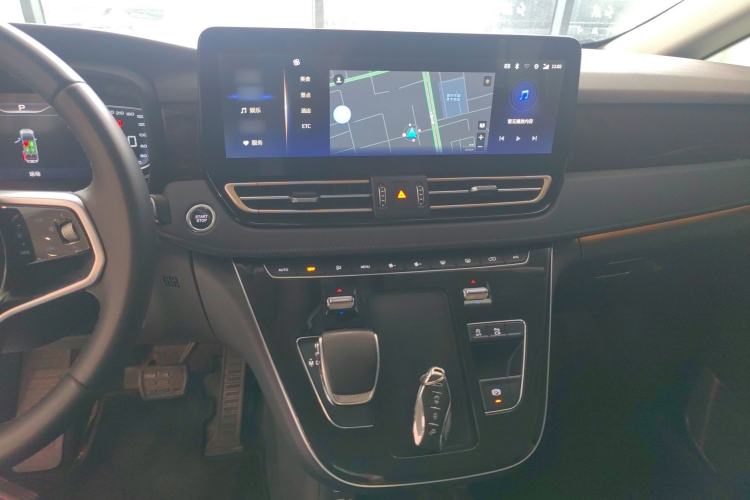 Used Hongqi HQ9 2023 2.0T Smart Connect Flagship Edition Audio And AC Panel