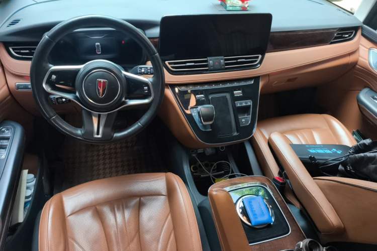Used Hongqi HQ9 2023 2.0T Smart Connect Flagship Edition Center Console