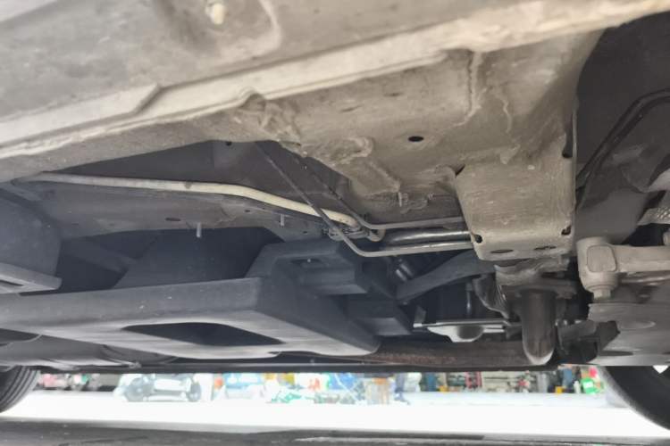 Used Hongqi HQ9 2023 2.0T Smart Connect Flagship Edition Chassis Front Right