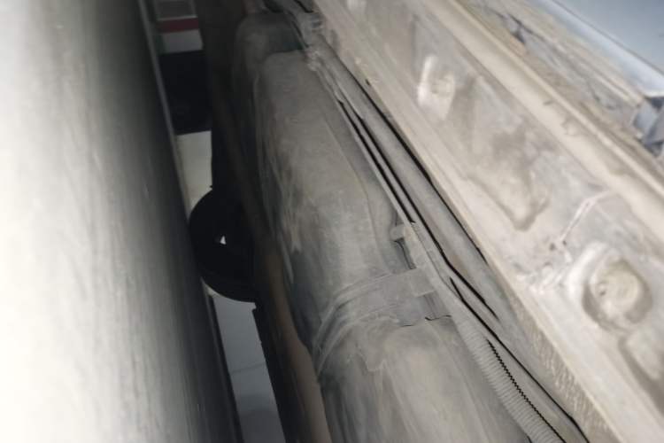 Used Hongqi HQ9 2023 2.0T Smart Connect Flagship Edition Chassis Rear Right