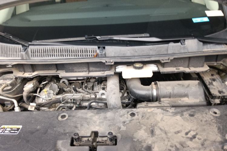 Used Hongqi HQ9 2023 2.0T Smart Connect Flagship Edition Engine Bay