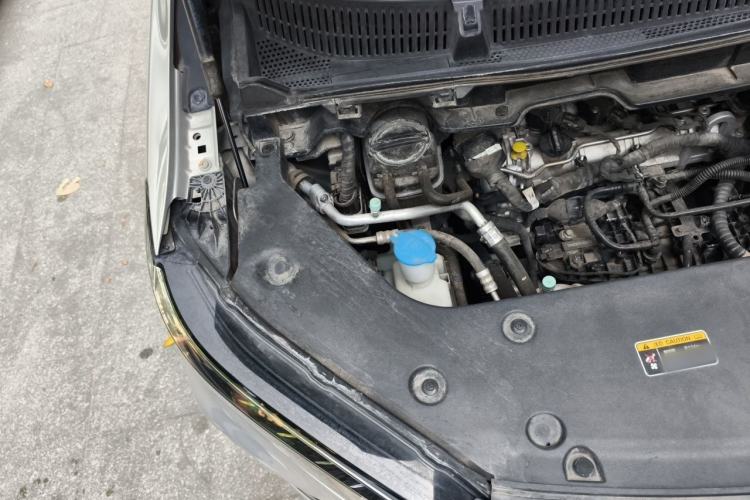 Used Hongqi HQ9 2023 2.0T Smart Connect Flagship Edition Engine Bay Right