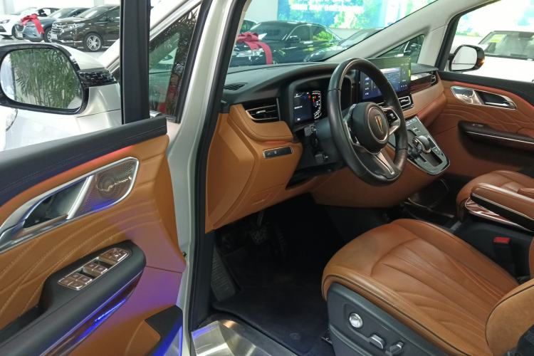 Used Hongqi HQ9 2023 2.0T Smart Connect Flagship Edition Interior 3