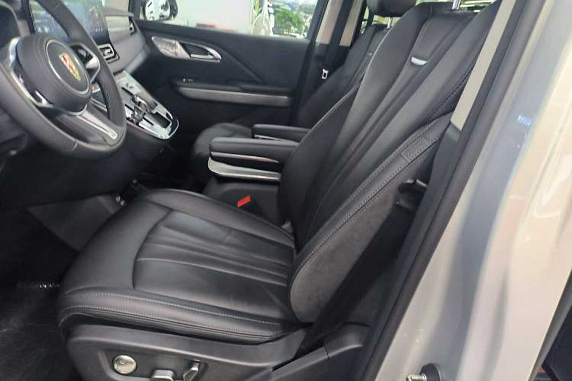 Used Hongqi HQ9 2023 2.0T Smart Connect Flagship Edition Left Front Seat