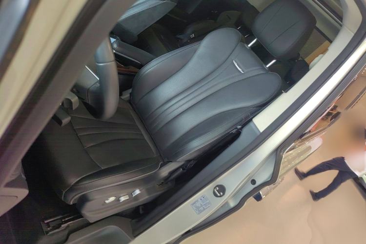 Used Hongqi HQ9 2023 2.0T Smart Connect Flagship Edition Left Front Seat
