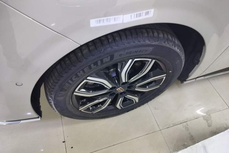 Used Hongqi HQ9 2023 2.0T Smart Connect Flagship Edition Left Front Wheel Hub
