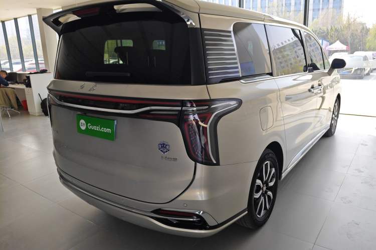 Used Hongqi HQ9 2023 2.0T Smart Connect Flagship Edition Rear Right 45 Deg