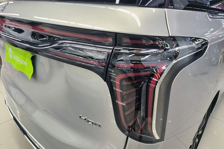 Used Hongqi HQ9 2023 2.0T Smart Connect Flagship Edition Right Rear Taillight