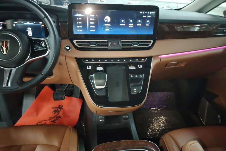 Used Hongqi HQ9 2023 2.0T Smart Connect Flagship Edition Audio And AC Panel