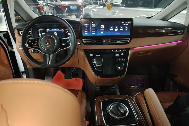 Used Hongqi HQ9 2023 2.0T Smart Connect Flagship Edition Center Console