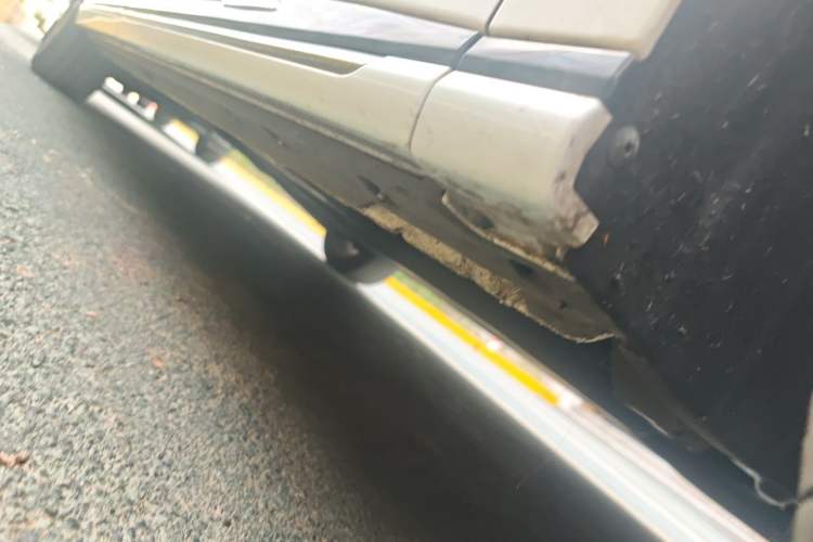 Used Hongqi HQ9 2023 2.0T Smart Connect Flagship Edition Chassis Front Right