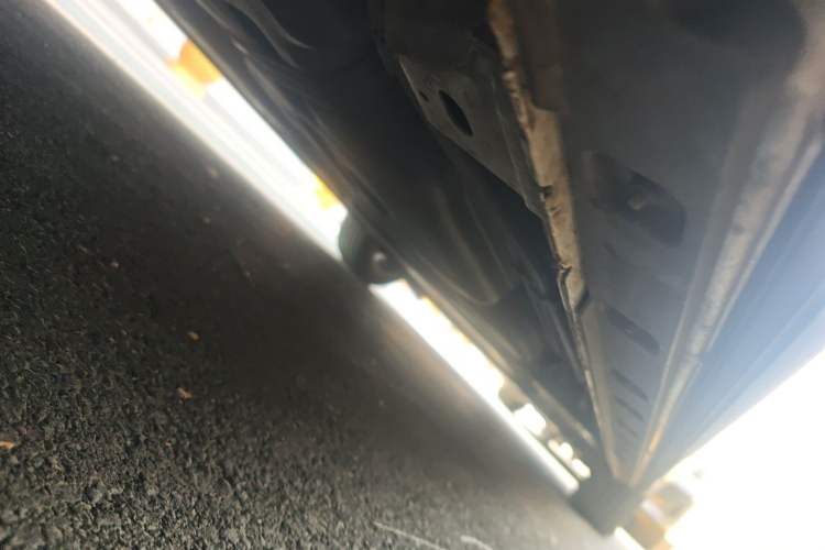 Used Hongqi HQ9 2023 2.0T Smart Connect Flagship Edition Chassis Rear Right
