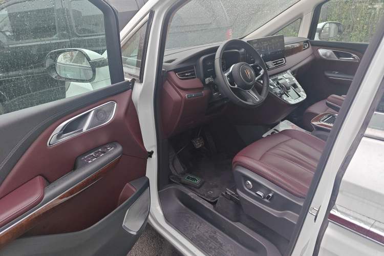 Used Hongqi HQ9 2023 2.0T Smart Connect Flagship Edition Driver Seat