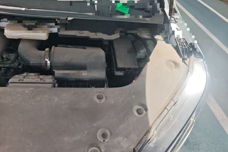 Used Hongqi HQ9 2023 2.0T Smart Connect Flagship Edition Engine Bay Left