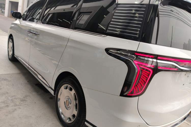 Used Hongqi HQ9 2023 2.0T Smart Connect Flagship Edition Exterior 3
