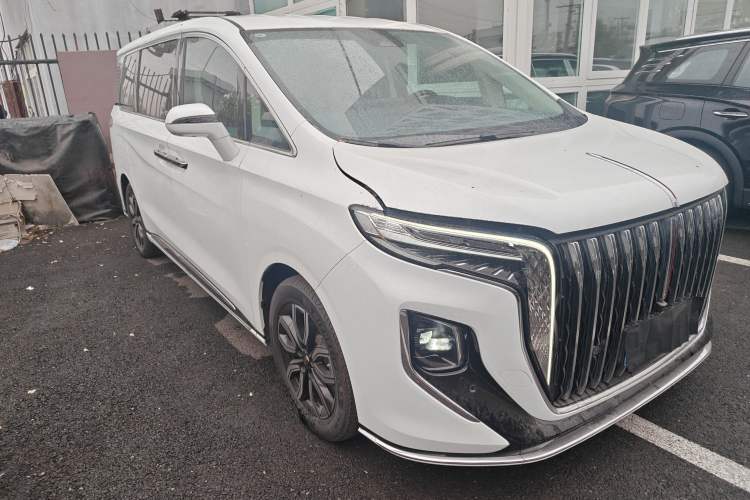 Used Hongqi HQ9 2023 2.0T Smart Connect Flagship Edition Front Right 45 Deg