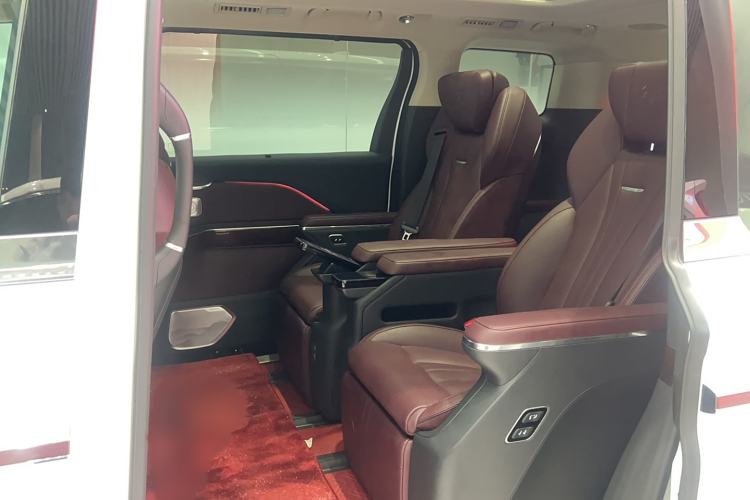 Used Hongqi HQ9 2023 2.0T Smart Connect Flagship Edition Interior 1