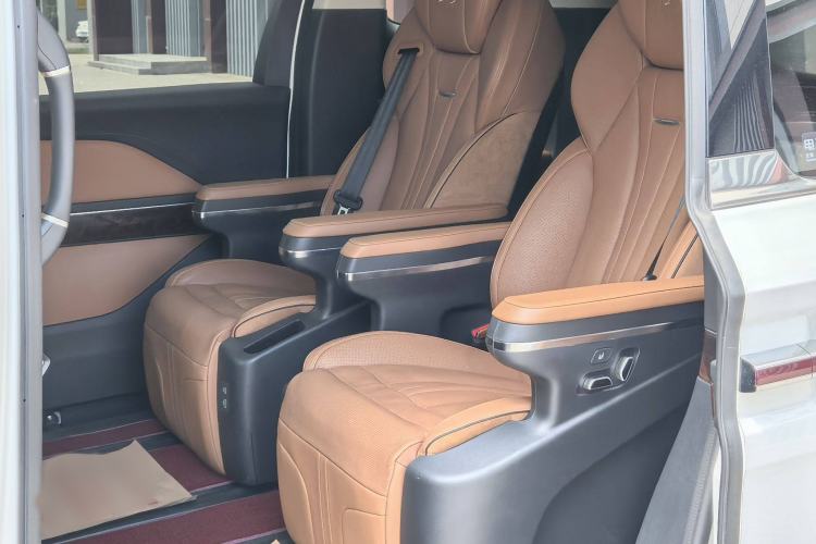 Used Hongqi HQ9 2023 2.0T Smart Connect Flagship Edition Interior 2